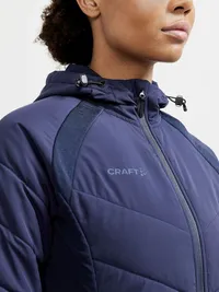 1911001-396000_ADV  Explore Hybrid Jacket W_Closeup3.jpg